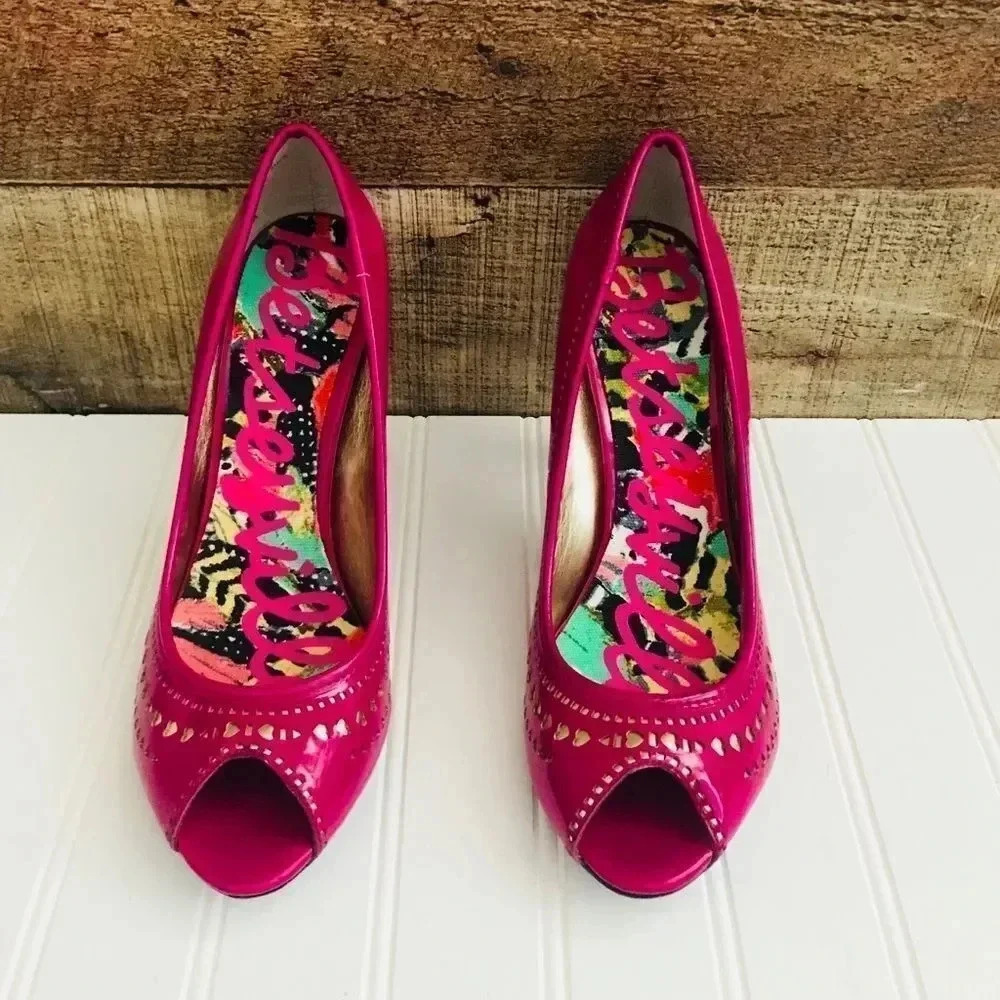Betsey Johnson Heart Patent Leather Pumps - Picture 2 of 7